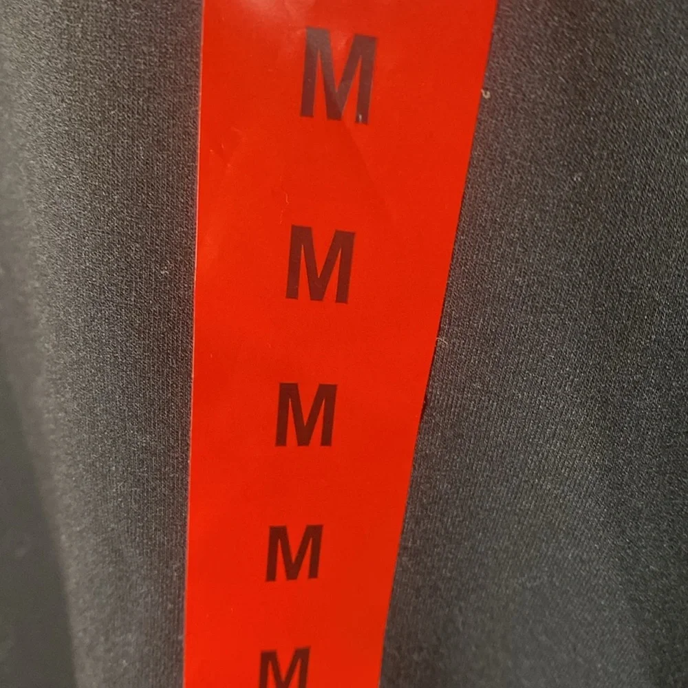 32 Degree Heat Black String Cowl neck Sweatshirt NWT size M - Picture 3 of 8